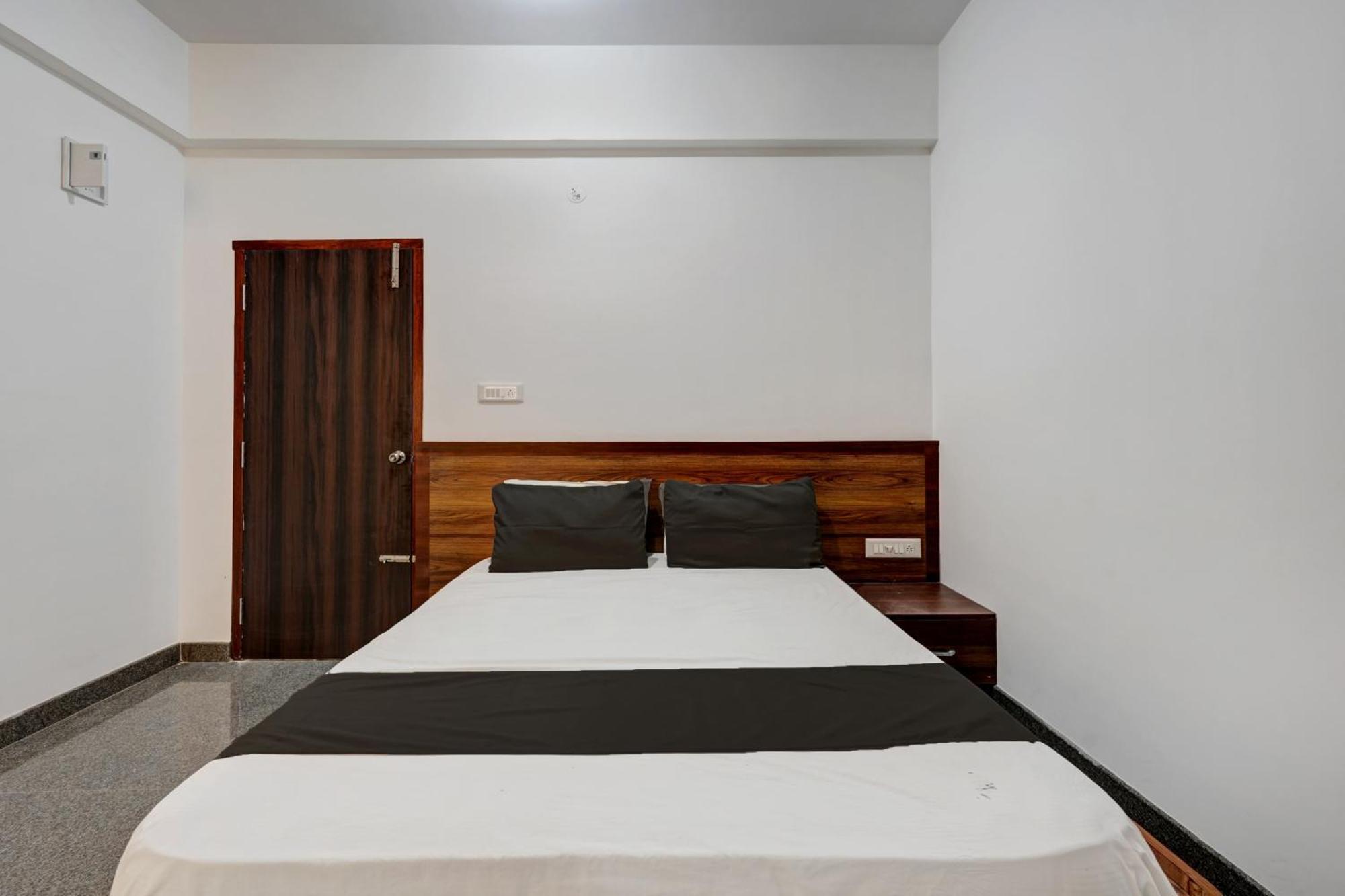 Oyo Hotel Bungalow Inn Lodging & Boarding Bengaluru Zewnętrze zdjęcie