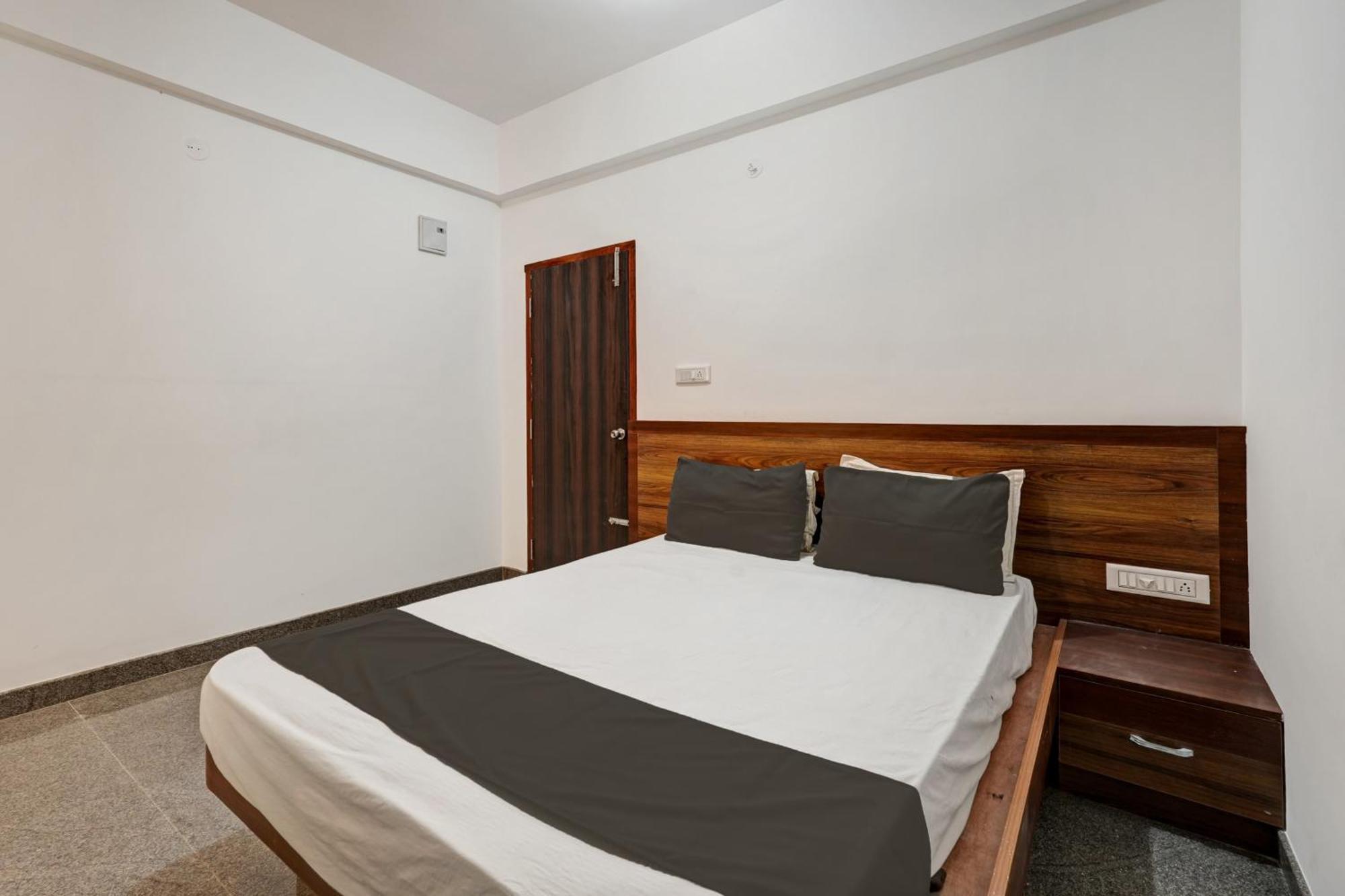 Oyo Hotel Bungalow Inn Lodging & Boarding Bengaluru Zewnętrze zdjęcie
