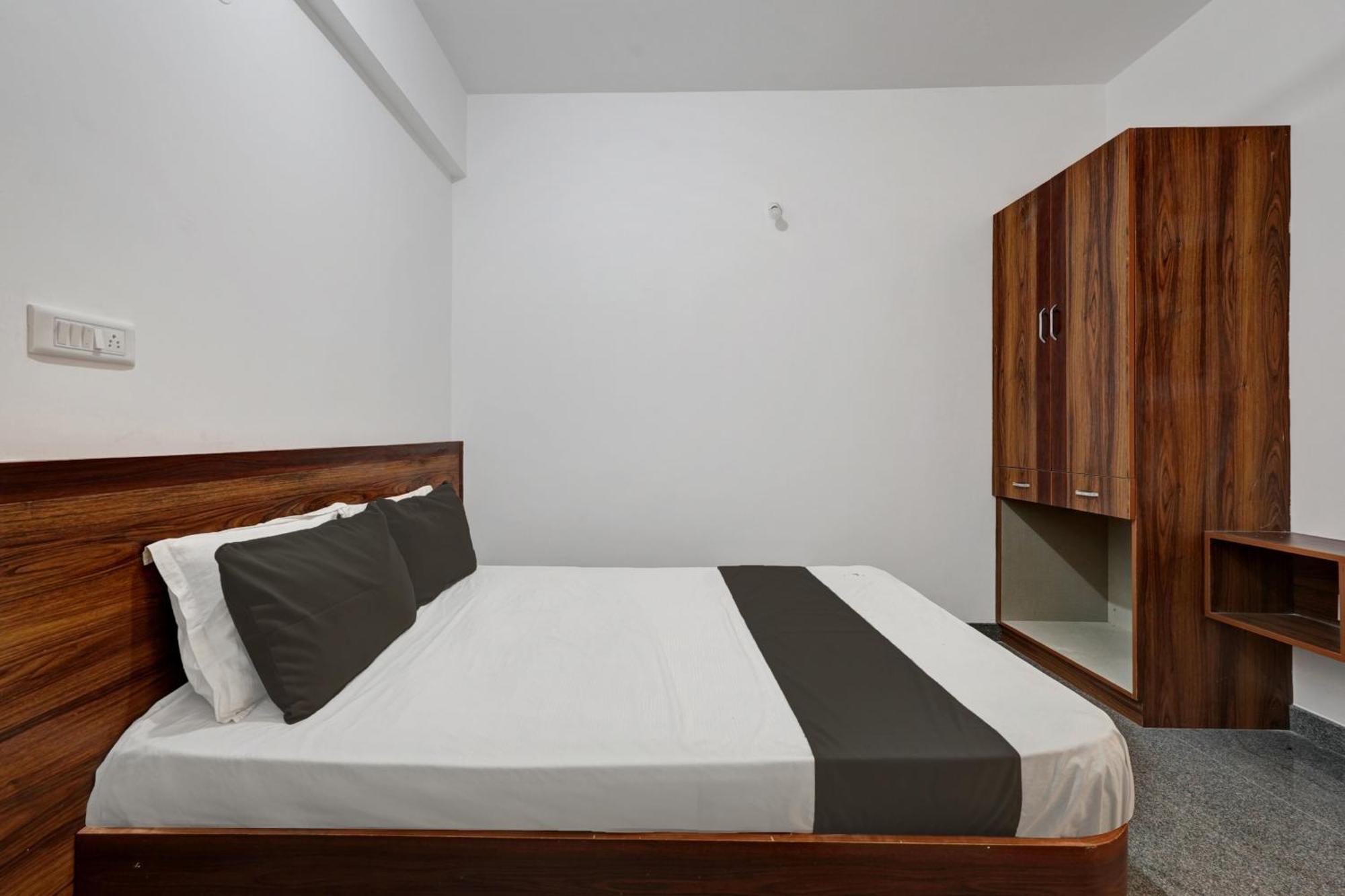 Oyo Hotel Bungalow Inn Lodging & Boarding Bengaluru Zewnętrze zdjęcie